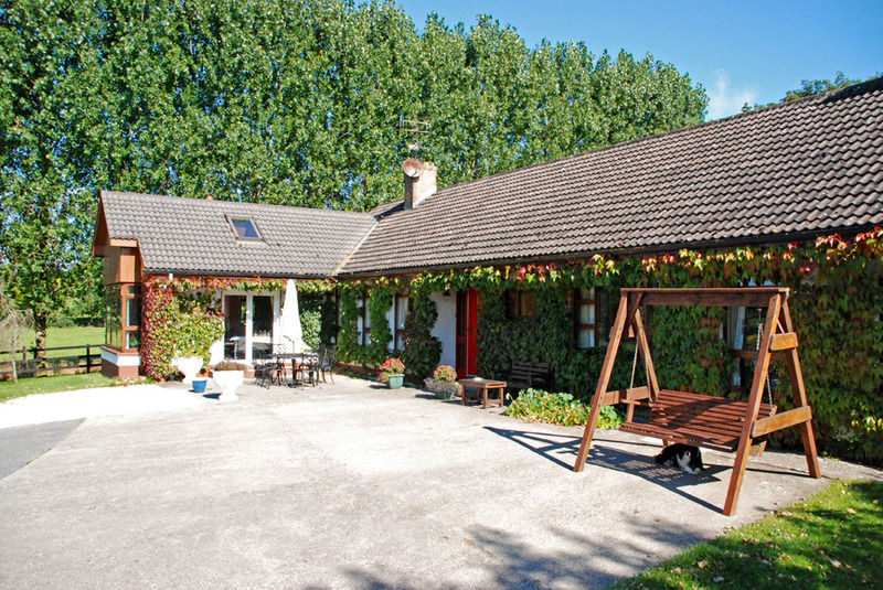 The Bungalow Farmhouse Clomantagh Exterior foto